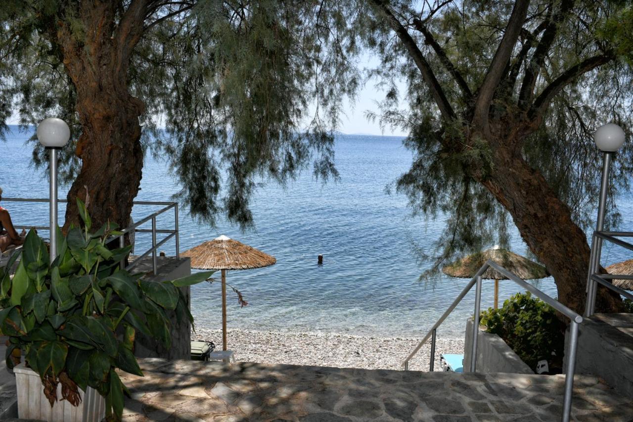 Siagas Beach Hotel Agioi Theodoroi Exterior foto